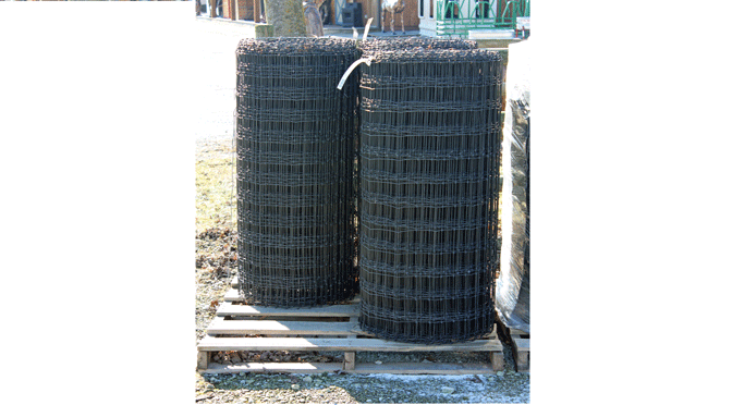 2" x 4" x 48" Black Woven Wire Horse Fence, 200' Roll