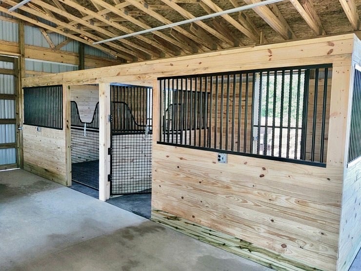 Choosing Horse Stalls for your Barn