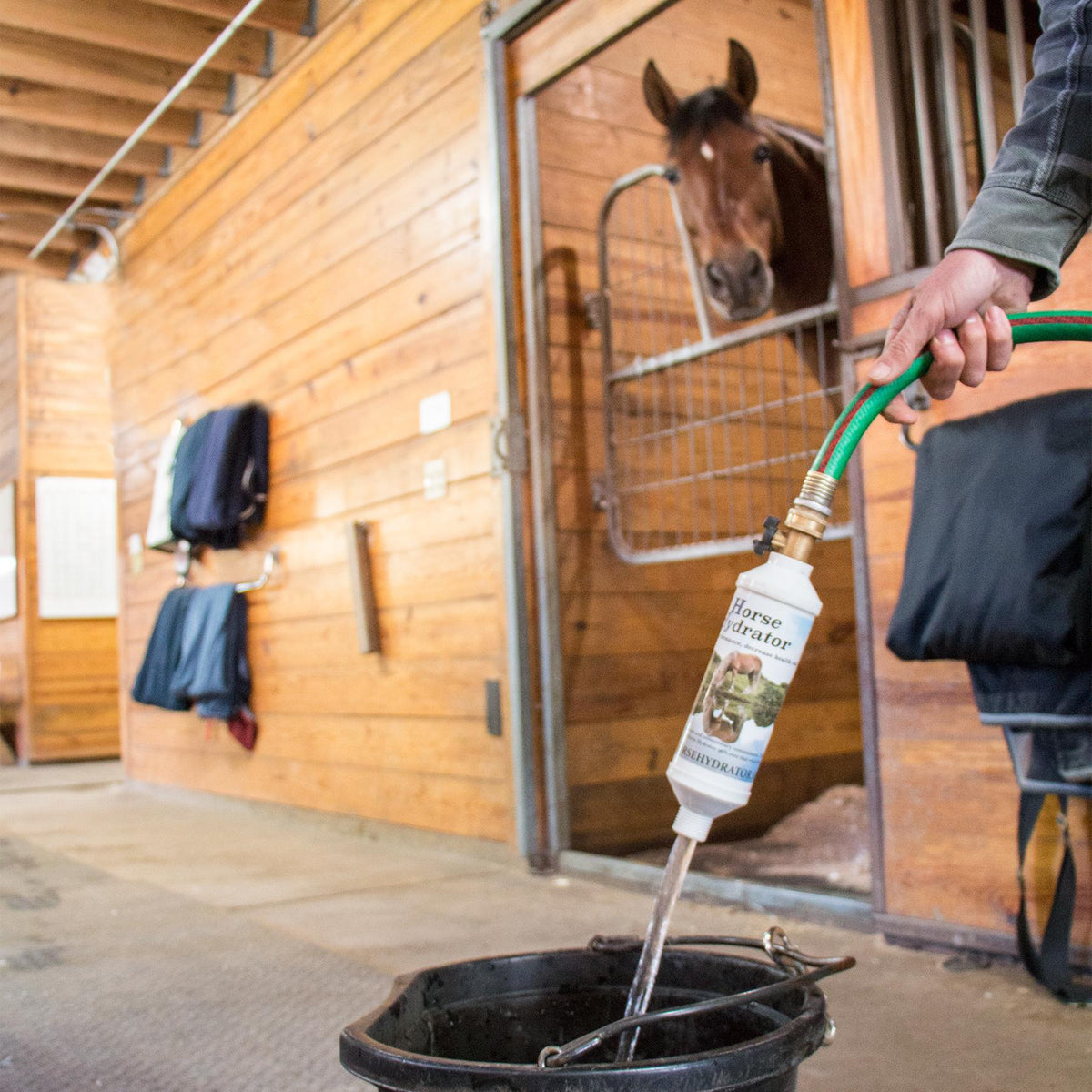 Horse Hydrator Portable Water Filtration System — alternate view 3