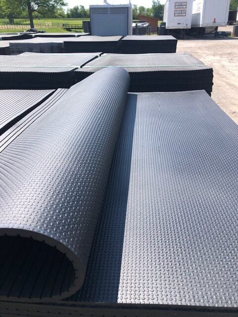 Punter Patterned Rubber Mat 4' x 6' x 3/4" — top view
