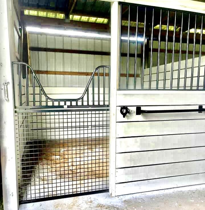 Elite Steel Stall Gates with Yoke Option — alternate view 6