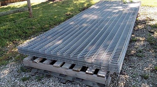 4' x 16' Welded Galvanized Wire Goat Panel, 4" x 4" Openings