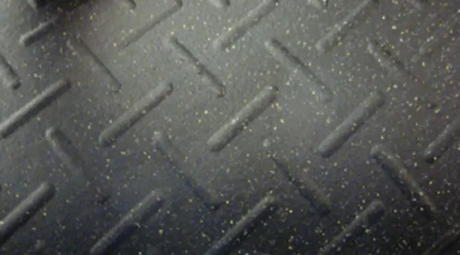 Diamond Plate Patterned Rubber Mat 4' x 6' x 3/4"