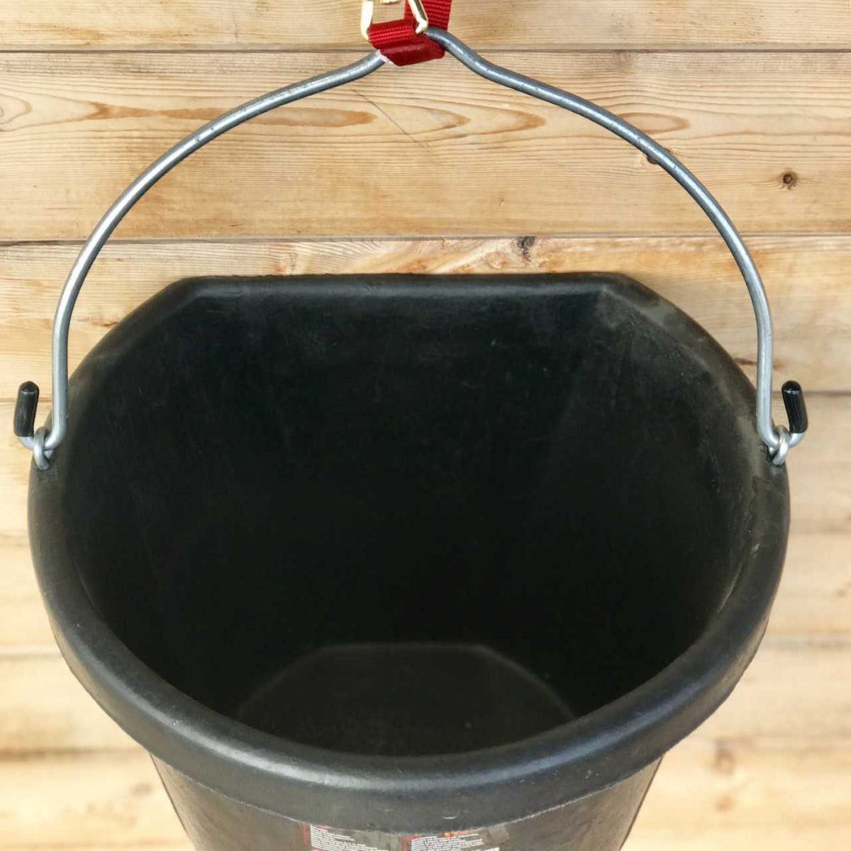 5 Gallon Flat Back Rubber Bucket, Durable — alternate view 3