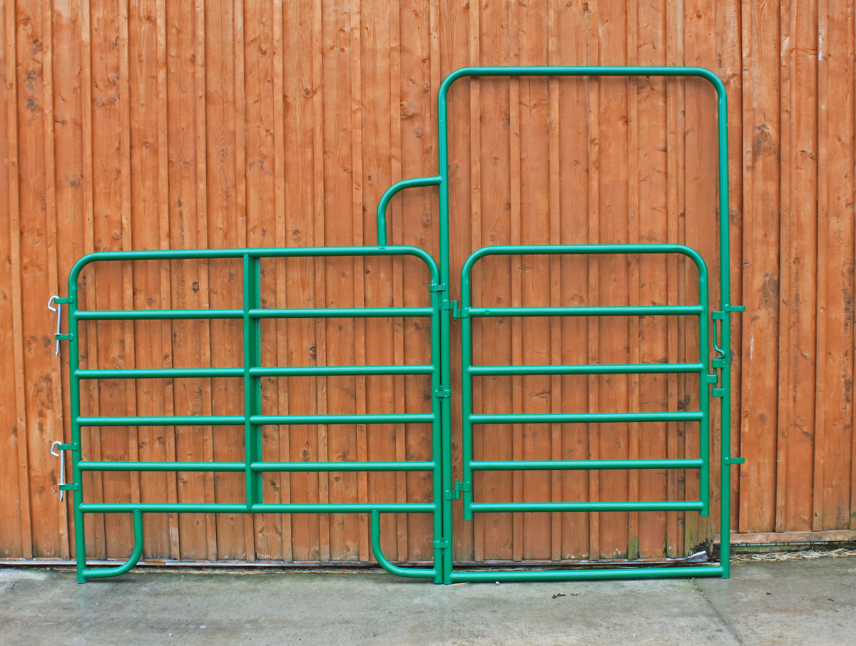 Cashmans Combo Corral Panels with Bow Gate, 8' to 12' — alternate view 2