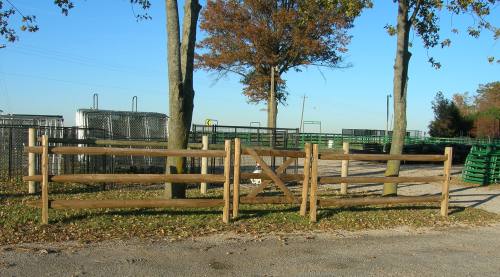 split pole fencing