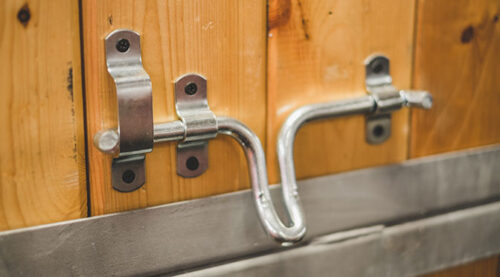Center Chain Snugger - Image 3
