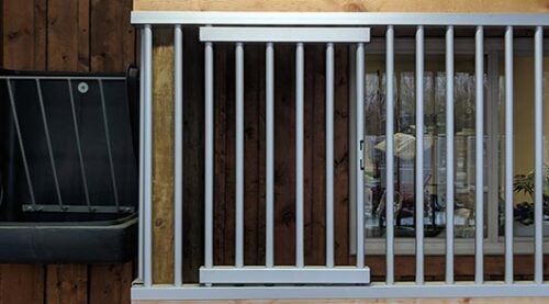 Aluminum Stall Swinging Feed Door - Image 3