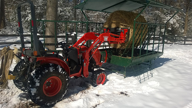 Heavy Duty Round Bale Pasture Feeder - Image 7